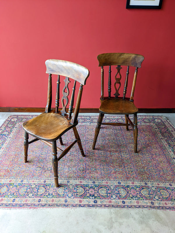 Pair of 19th Century Elm Farmhouse Windsor Chairs