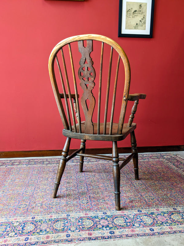 Antique Elm Hoop Back Windsor Chair