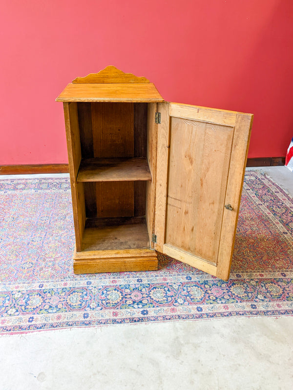 Antique 19th Century Pine Pot Cupboard / Bedside Cabinet