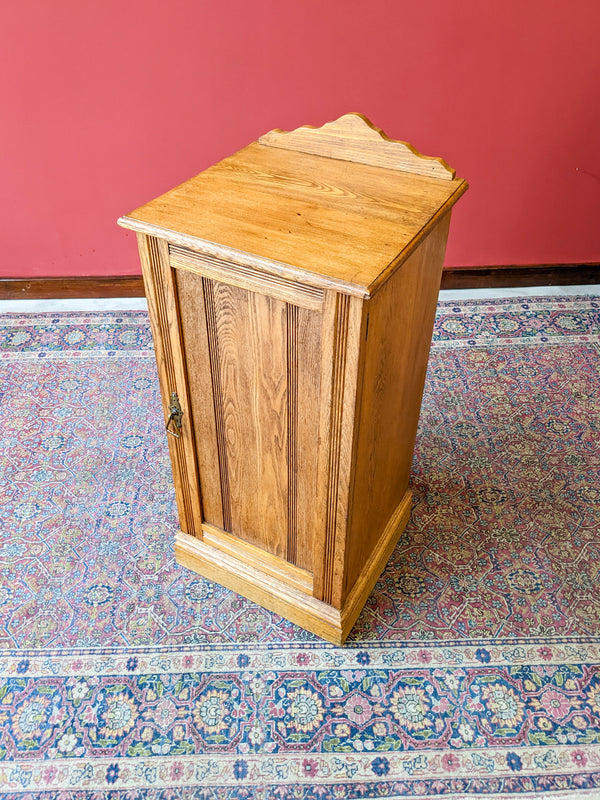 Antique 19th Century Pine Pot Cupboard / Bedside Cabinet