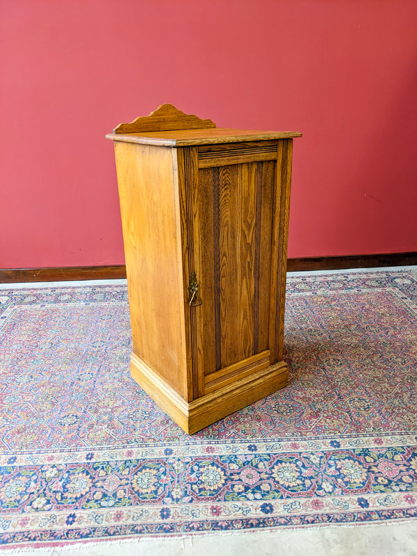 Antique 19th Century Pine Pot Cupboard / Bedside Cabinet