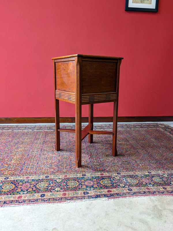 Antique Edwardian Arts & Crafts Oak Bedside / Raised Box / Sewing Table
