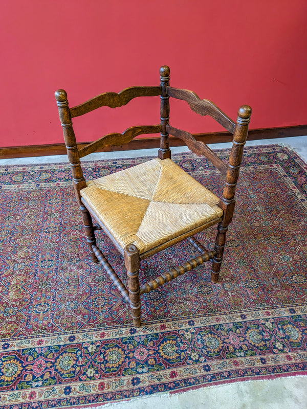 Antique Arts & Crafts Movement Oak Bobbin Corner Chair
