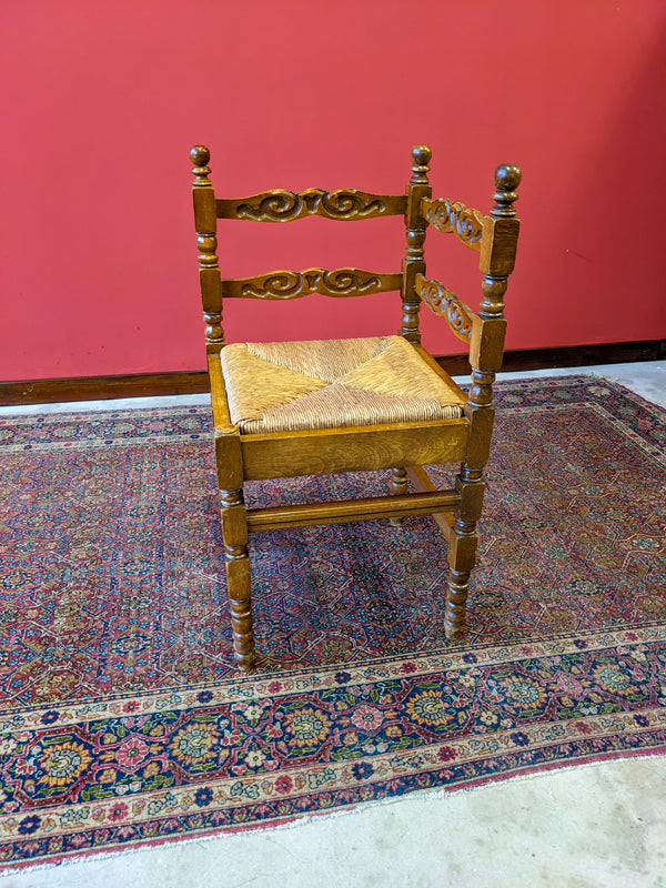 Antique Arts & Crafts Oak Bobbin Leg Corner Chair