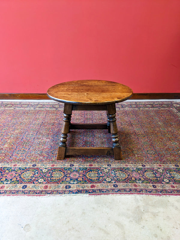 Antique Oak Small Side Table / Coffee Table