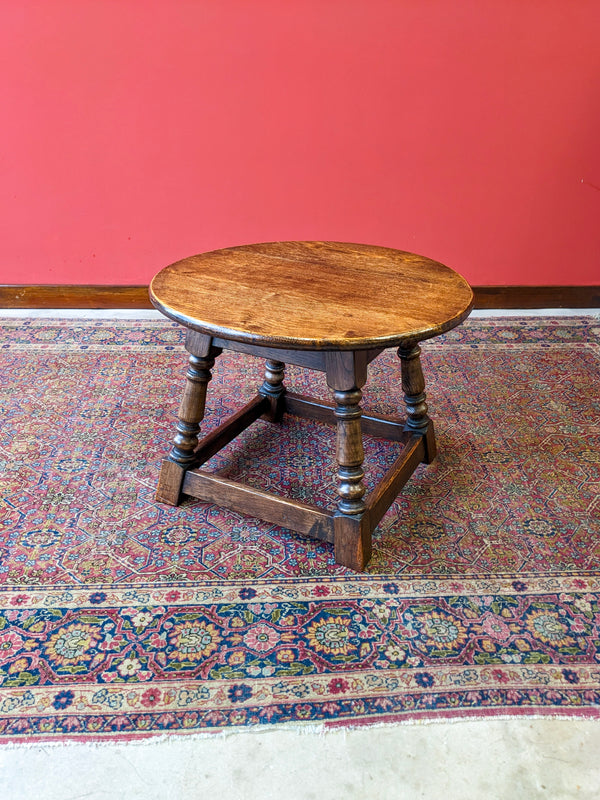 Antique Oak Small Side Table / Coffee Table