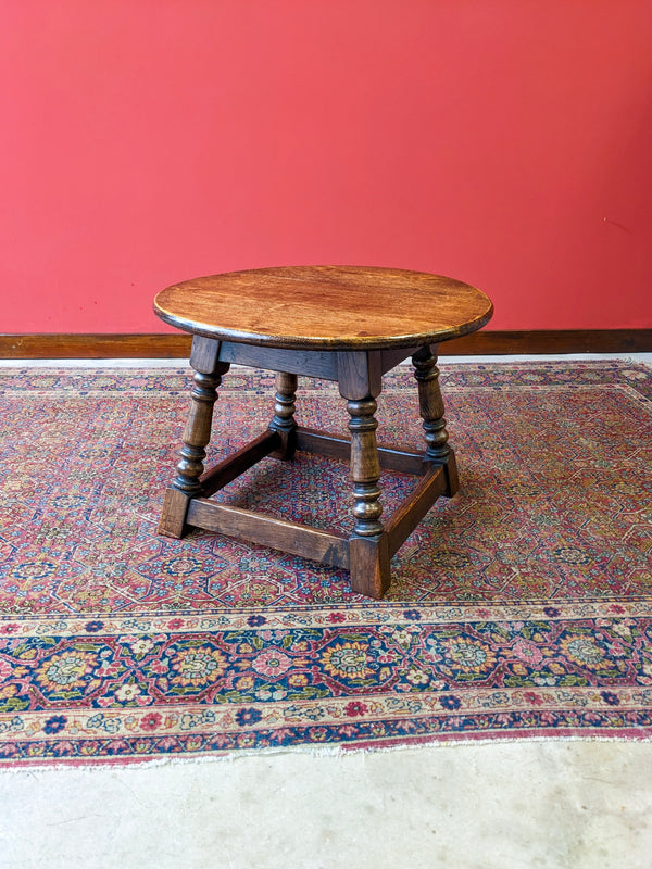 Antique Oak Small Side Table / Coffee Table