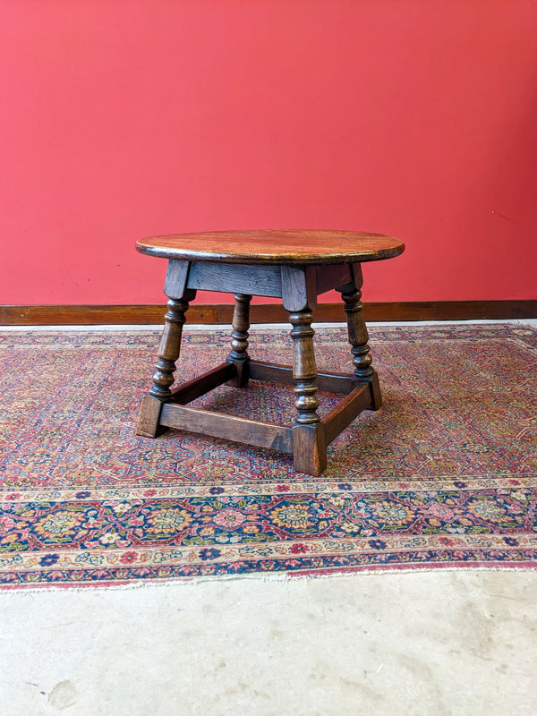 Antique Oak Small Side Table / Coffee Table