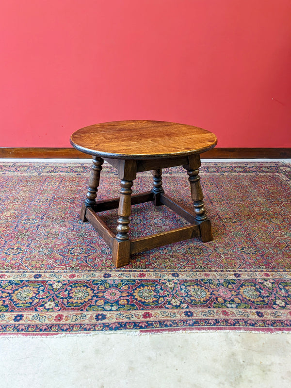 Antique Oak Small Side Table / Coffee Table